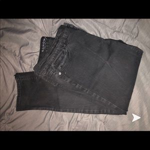 Women’s Jeans(3 pairs)